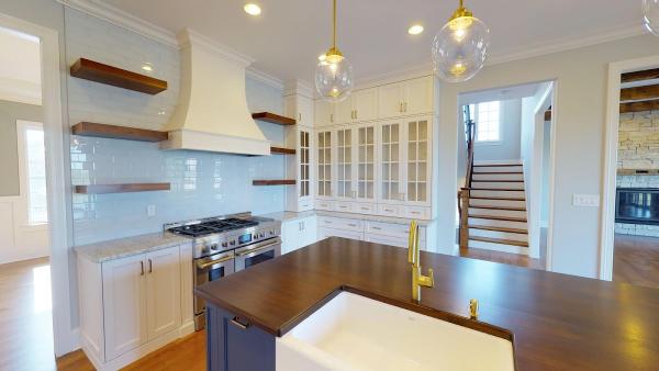 McMahon Custom Builders