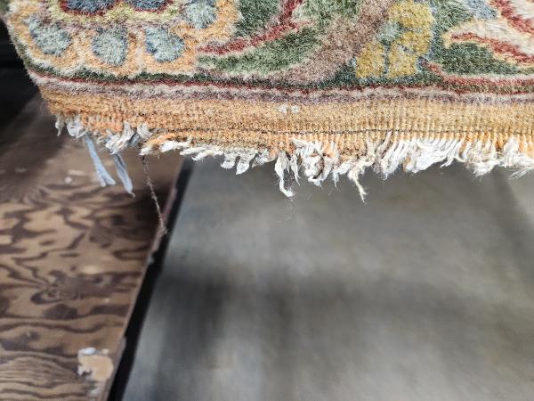 Lov 'N Kare Carpet Center