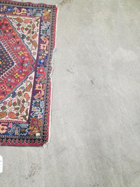 Lov 'N Kare Carpet Center
