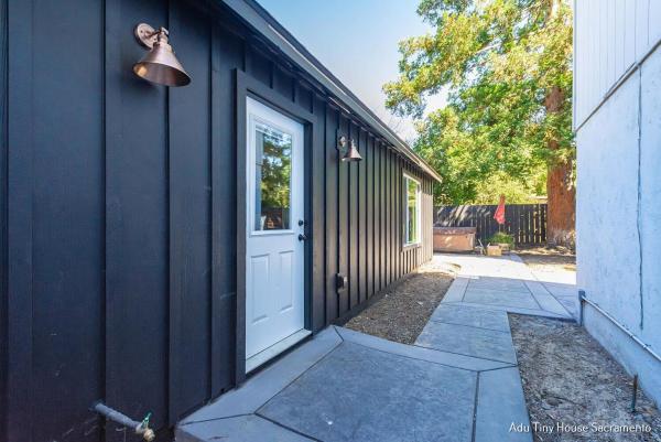 Anchored Tiny Homes