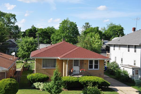 Deluxe Roofing Inc.