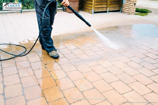 Lioce's Pressure Washing