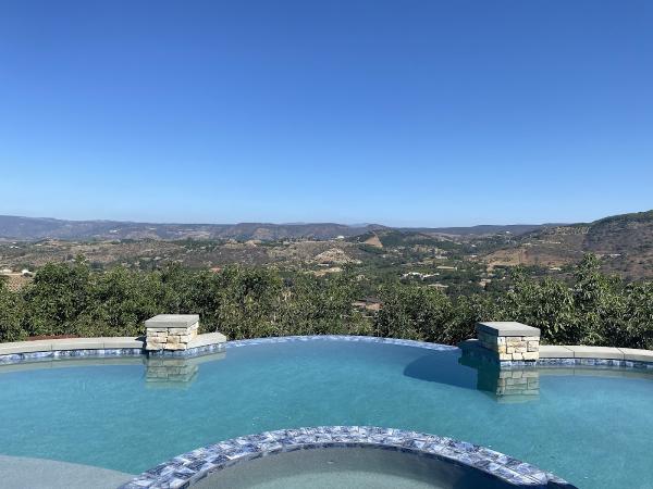 Bella Vista Pools