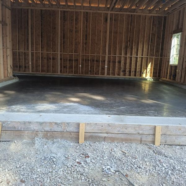 Denoek Concrete LLC