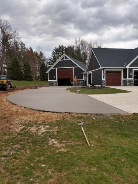 Mitten Concrete LLC