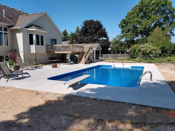 Mitten Concrete LLC