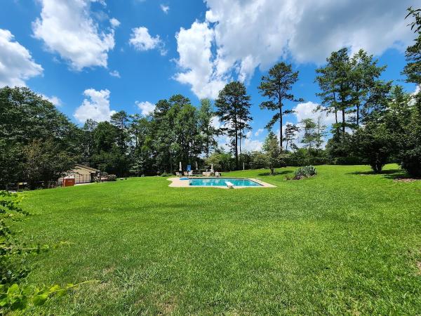 Wynn's Intensive Lawn Care