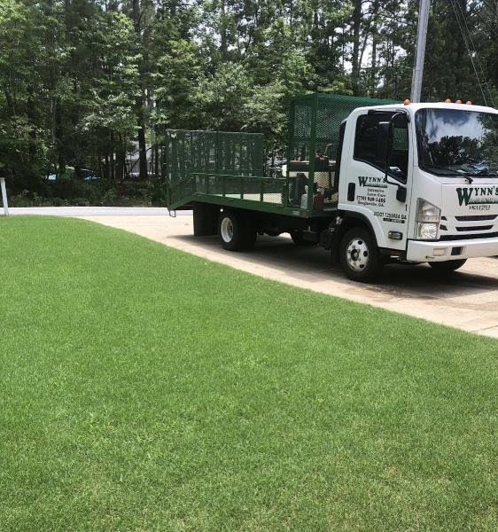 Wynn's Intensive Lawn Care