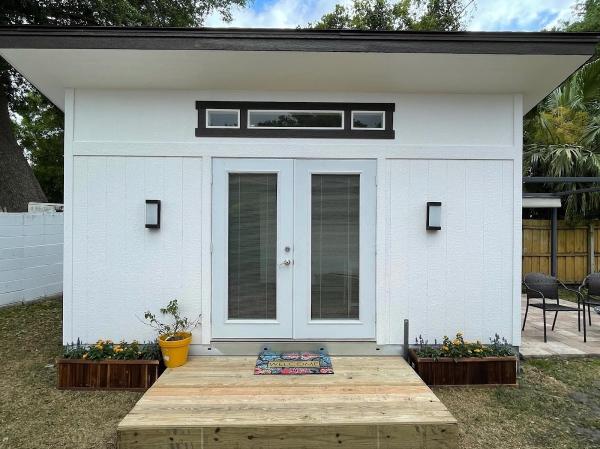Uppercuts Renovations LLC
