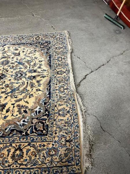 Martinous Rugs