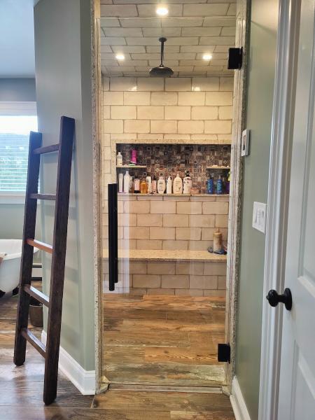 Glass & Tile Works