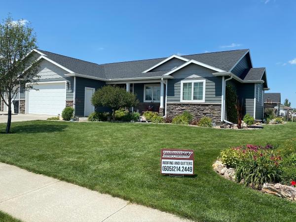 Midwest Roofing & Contracting LLC