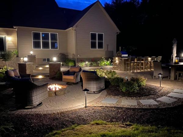 Traditional Landscaping and Design LLC