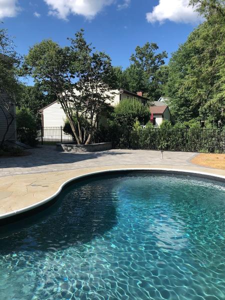 Traditional Landscaping and Design LLC
