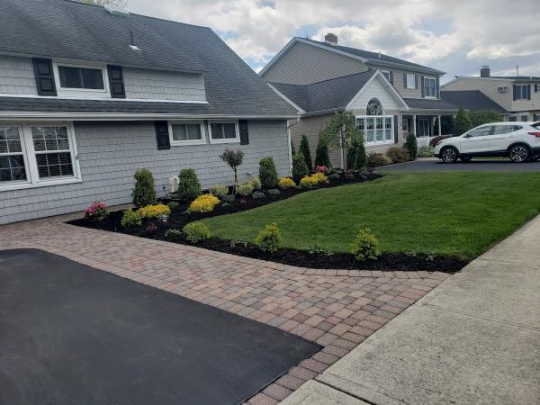 Emerald Lawn Care