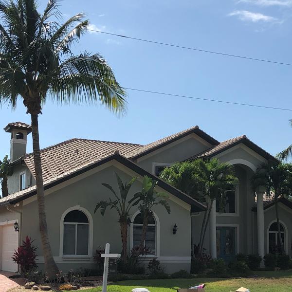 Vet's Roofing