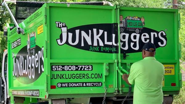 The Junkluggers