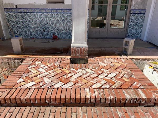 M William Masonry