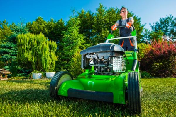 Eau Claire Lawn Care and Snow Removal