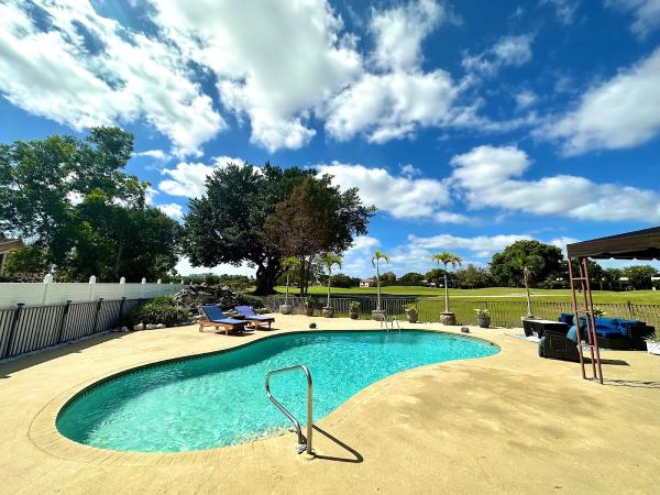 Plantation Pools LLC