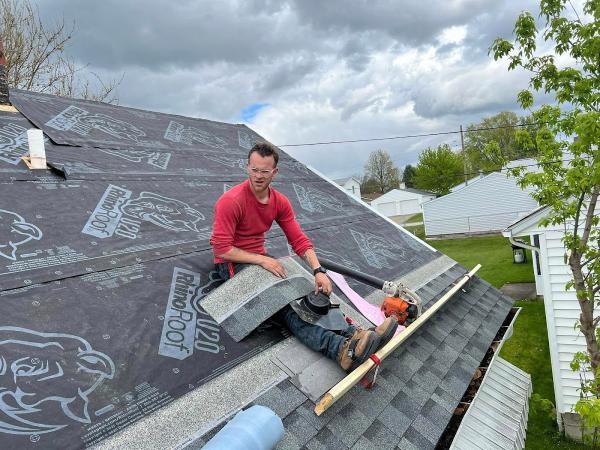 Giner Roofing & Construction
