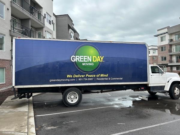 Green Day Moving