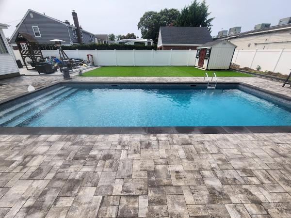 Dingman Pools and Spas Inc