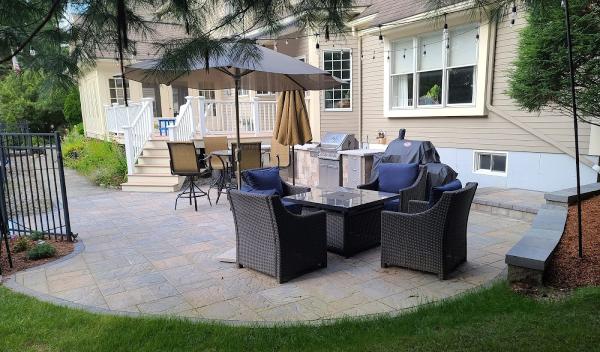 Woodville Lawn and Garden LLC