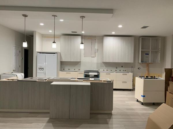 Signer Designer LLC Luxury Modern European Kitchens