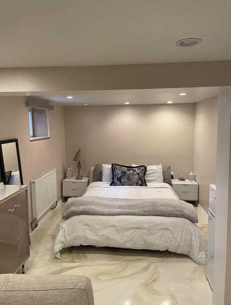 Zeran Floors
