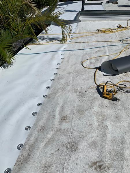 Sombrilla Roofing
