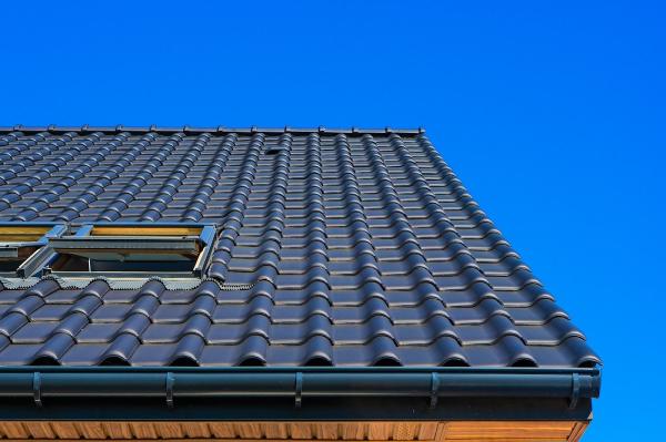JR Roofing and Gutters