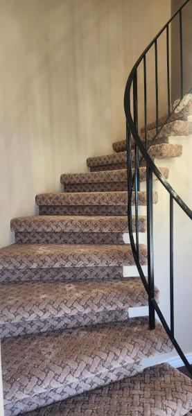 Van's Carpet & Flooring
