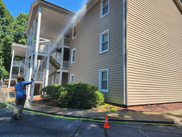 Right Choice Exterior Cleaners