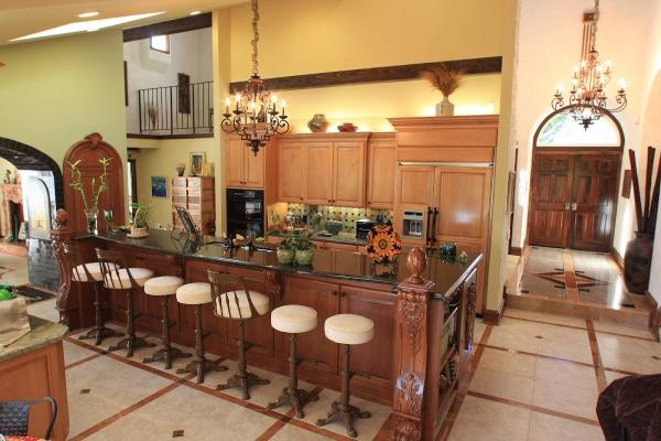 Fernandez Designs & Builders