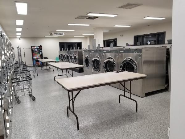 Laundry Club Fort Wayne (Capitol Dry Cleaners & Laundromat)