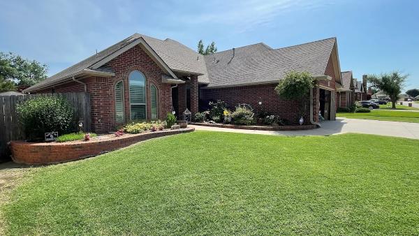 Don's Lawn & Weed Control