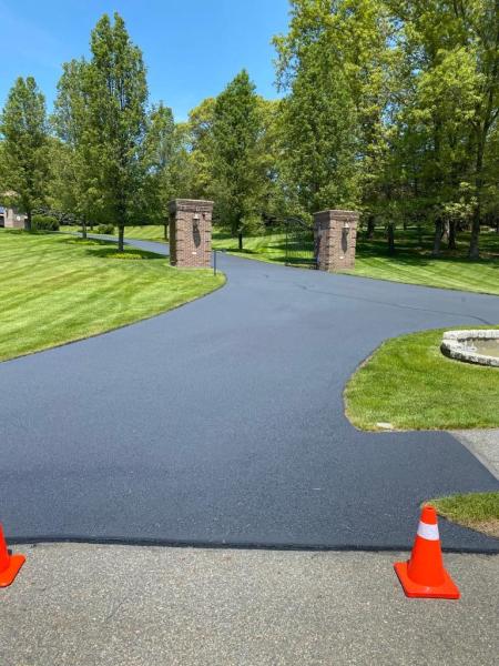 VD Sealcoating & Paving