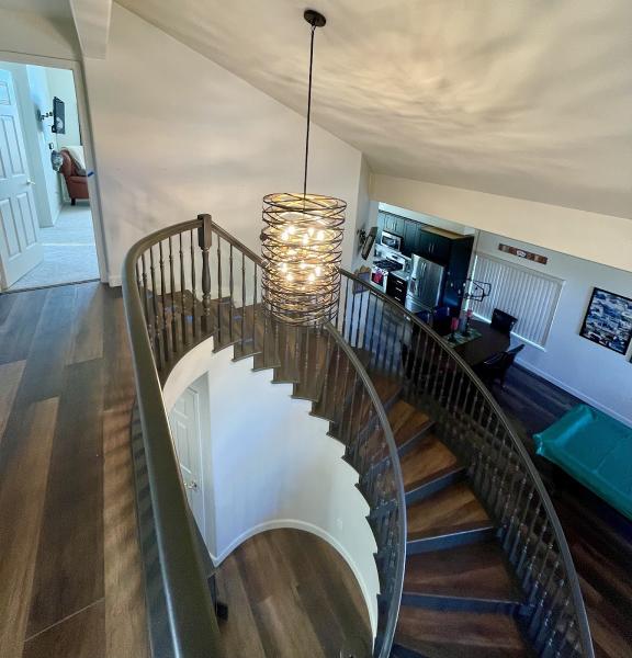 Full Circle Flooring