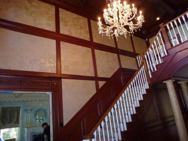 Status Faux: Custom Wall & Furniture Painting