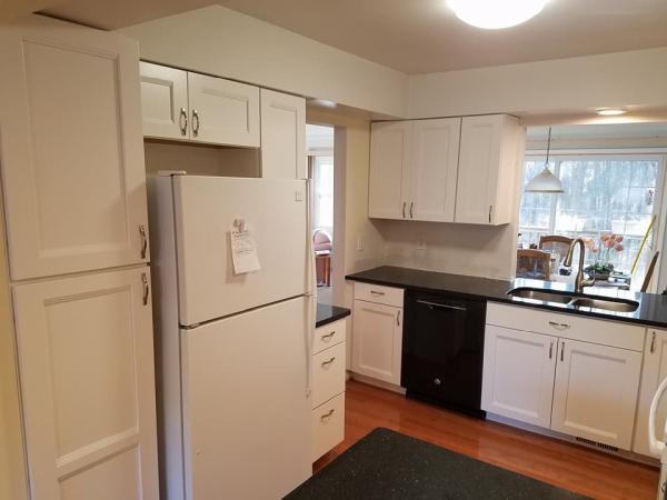 D L F Building and Remodeling
