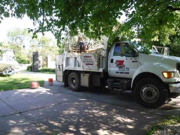 Atlas Concrete Lifting