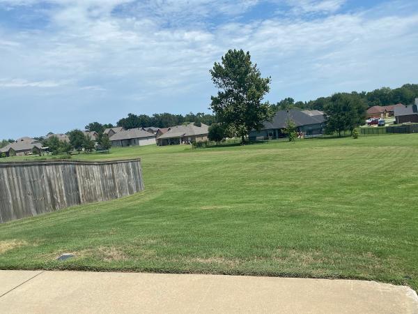 Upper Cuts Lawn Care
