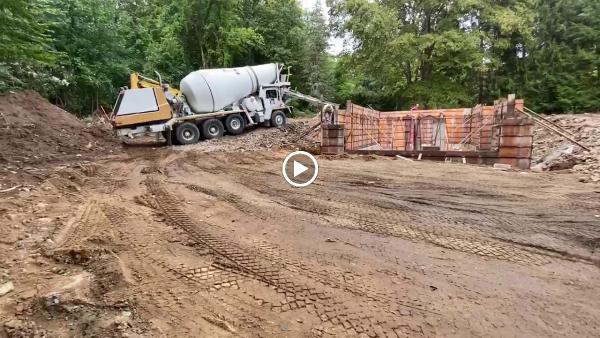 Robert Mastroni Excavating