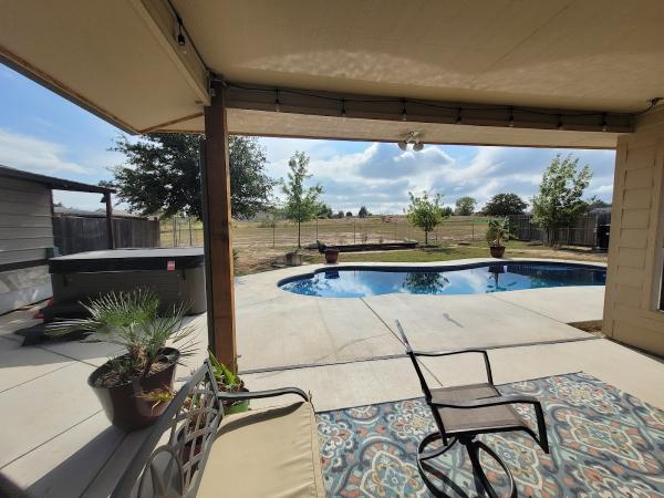 Metroplex Pool