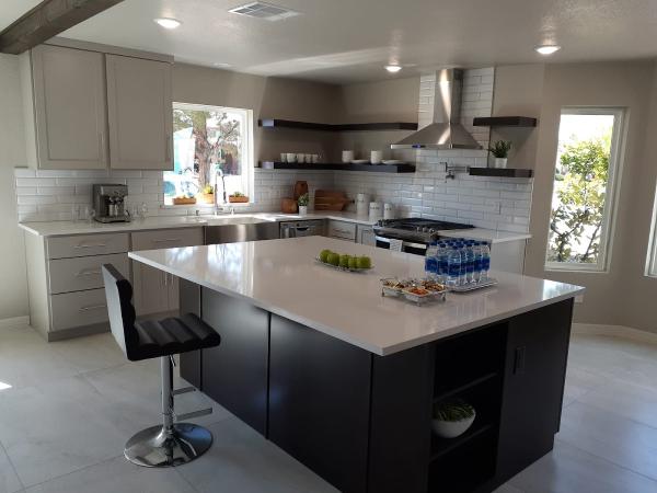 Kitchen Cabinet Urca