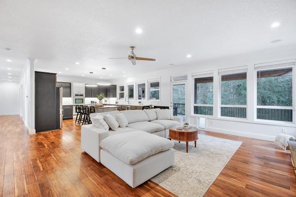 Arcadia Staging