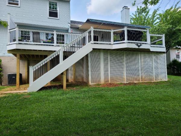 Creative Deck Designs & Fence