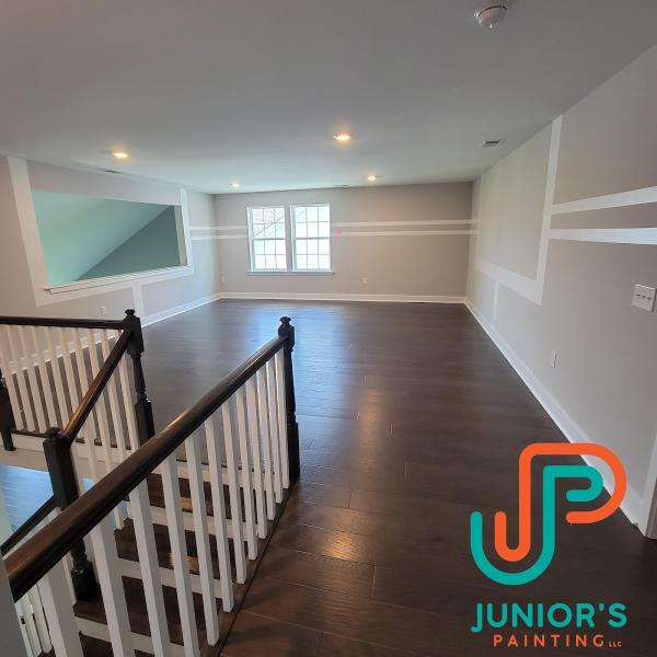 Junior's Painting LLC