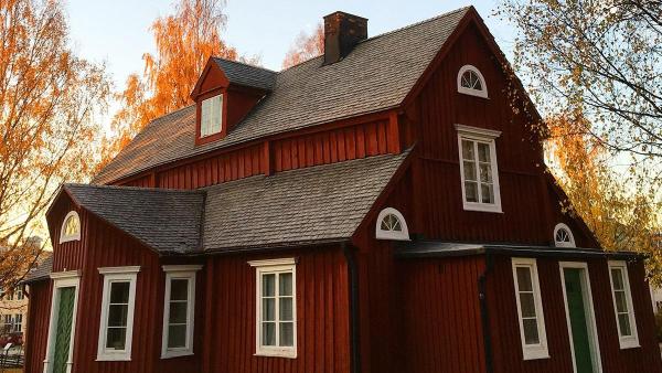 Superior Roofing & Exteriors